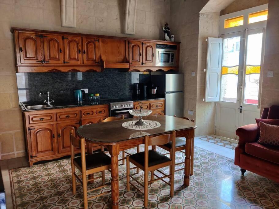 Cozy Corner House In Valletta - Authentic! Eksteriør bilde