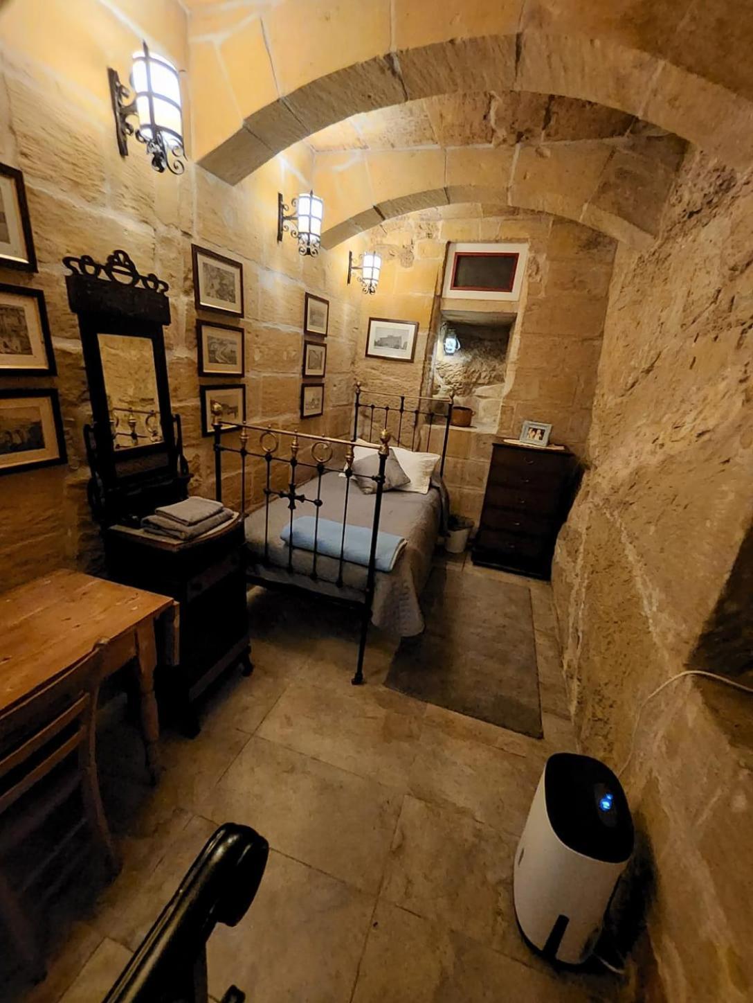 Cozy Corner House In Valletta - Authentic! Eksteriør bilde